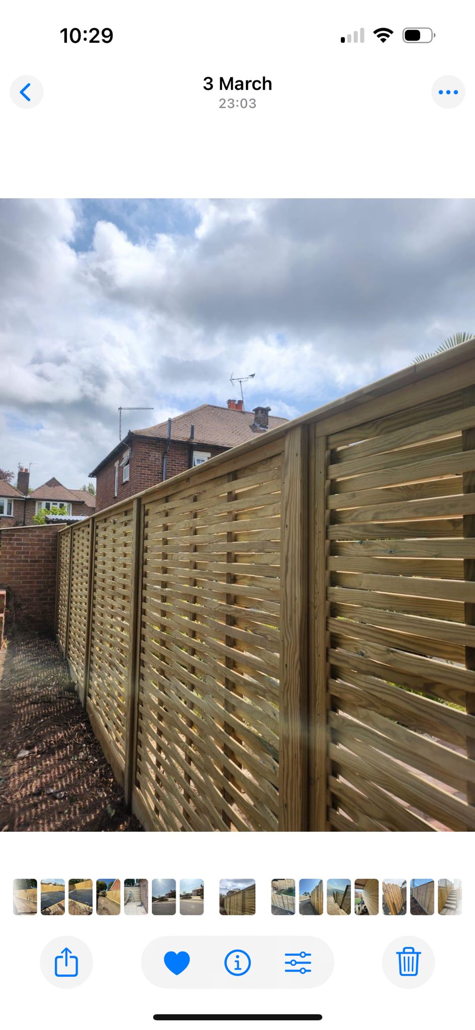 Bespoke horizontal slat fencing